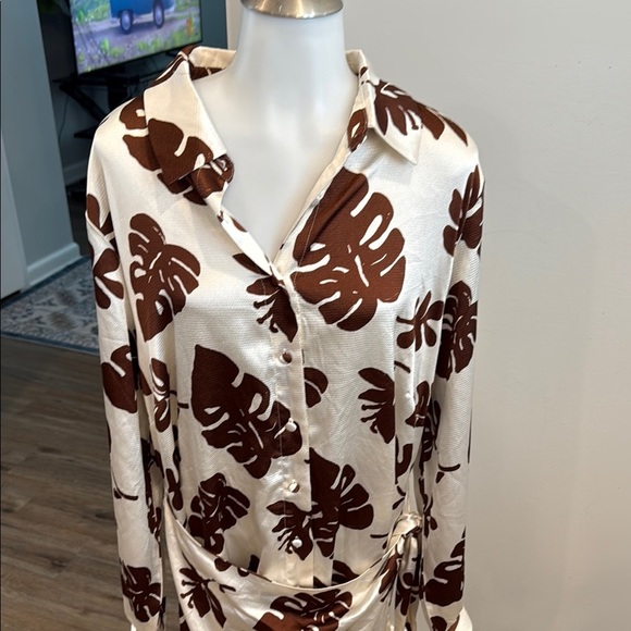 Forever 21 + 2X Brown and White Leaf Print Dress - Picture 4 of 11